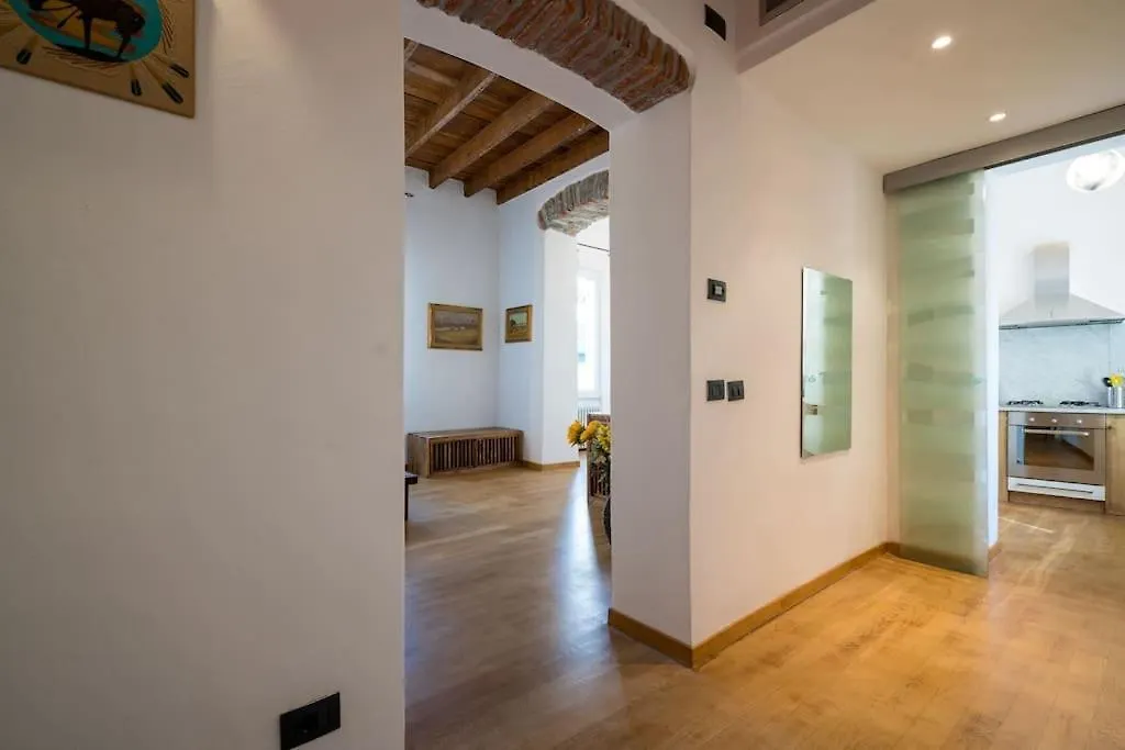 Apartamento A Casa Di Ce' La Spezia 0*,